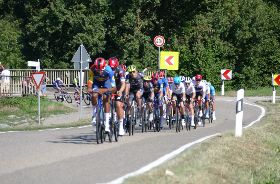 Die Deutschland-Tour führt durch Kochersteinsfeld. Die Deutschland-Tour führt durch Kochersteinsfeld.