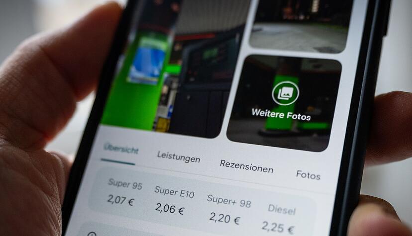 Preise auf einen Blick: In der &Uuml;bersicht erscheinen die Kosten f&uuml;r Super, E10 und Diesel nach einem Fingertipp auf die gew&uuml;nschte Tankstelle.