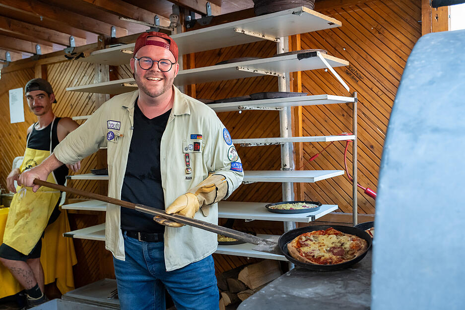 Den heißesten Platz beim Ganzhornfest in Neckarsulm befindet sich am Pizzaofen. Den heißesten Platz beim Ganzhornfest in Neckarsulm befindet sich am Pizzaofen.