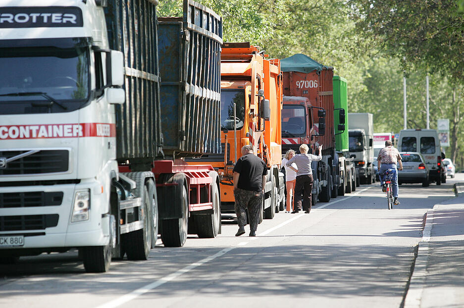 Heilbronn im Ausnahmezustand: Straßen sind gesperrt, der Verkehr bricht zusammen. Heilbronn im Ausnahmezustand: Straßen sind gesperrt, der Verkehr bricht zusammen.