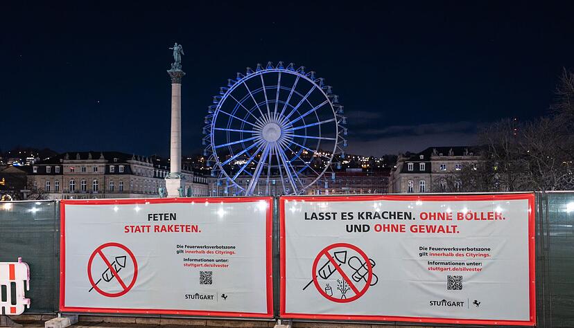 Der Stuttgarter Schlossplatz war in der Nacht zeitweise abgesperrt.