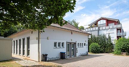 In der Herbert-Hoover-Stra&szlig;e 8 laufen die Vorbereitung zum Aufbau der Quartiersarbeit, so gibt es bereits einen Spieletreff f&uuml;r ukrainische Kinder.
Foto: Andreas Veigel