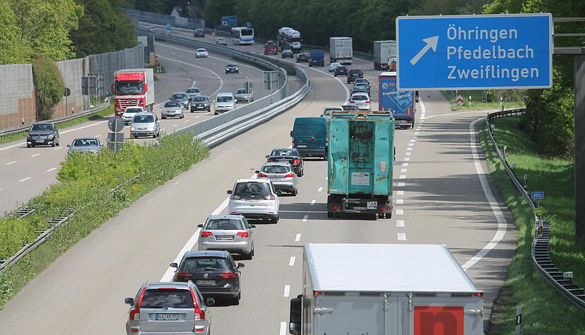 Seit 2011 chronisch verschleppt: der A6-Ausbau durch Hohenlohe. Seit 2011 chronisch verschleppt: der A6-Ausbau durch Hohenlohe.