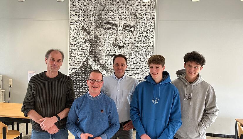 Kennen das Theodor-Heuss-Gymnasium in Heilbronn sehr gut (von links): Martin Heiss, Direktor Frank Martin Beck, Michael Tossenberger, Lenius Rummel und Jonas Hirsch.