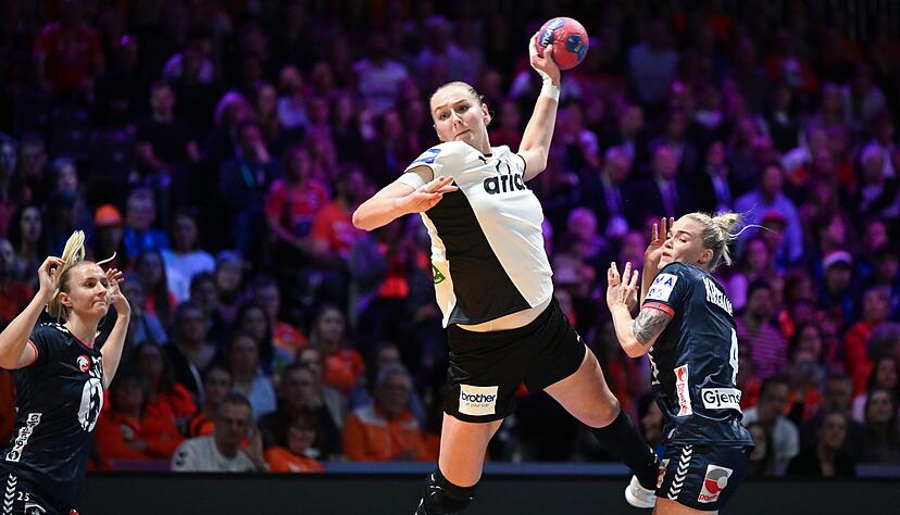 Viola Leuchter wird zur besten jungen Spielerin der WM gew&auml;hlt.