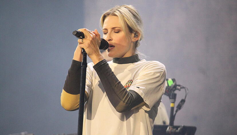 Sängerin Emily Armstrong ist seit 2024 Sängerin von Linkin Park. In Frankfurt spielt die Band zwei ausverkaufte Konzerte. Sängerin Emily Armstrong ist seit 2024 Sängerin von Linkin Park. In Frankfurt spielt die Band zwei ausverkaufte Konzerte.