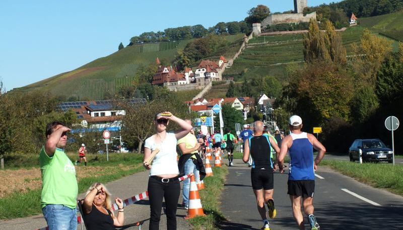 Herrliche Sp&auml;tsommerstimmung vor Beilstein: Sonnenbrille und M&uuml;tze sind wichtig bei Temperaturen weit &uuml;ber 20 Grad.