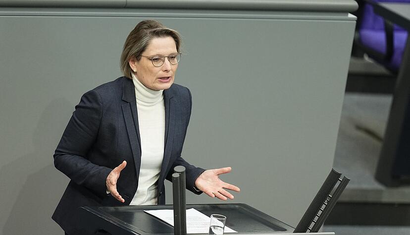 Bundesjustizministerin Hubig will zügig ein Gesetz zum besseren Schutz vor digitaler Gewalt vorlegen. (Archivbild) Bundesjustizministerin Hubig will zügig ein Gesetz zum besseren Schutz vor digitaler Gewalt vorlegen. (Archivbild)