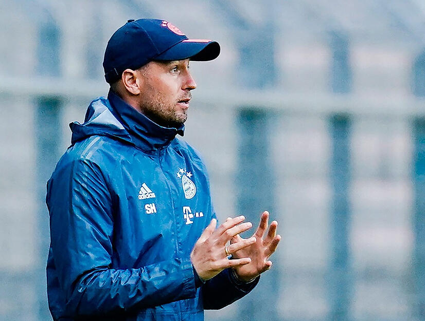 Vor dem VfB trainierte Sebastian Hoeneß auch die U19 und zweite Mannschaft des FC Bayern München (3. Liga) bis 2020. Zuvor war er schon in der Jugend von RB Leipzig tätig.