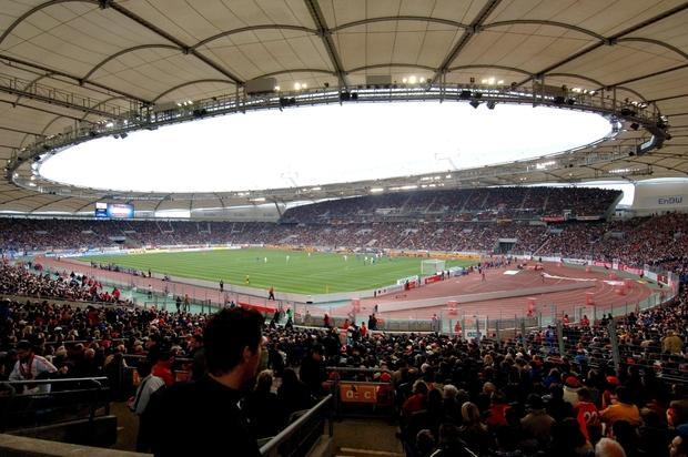 Die Arena ist die Heimat des VfB Stuttgart. Die Arena ist die Heimat des VfB Stuttgart.