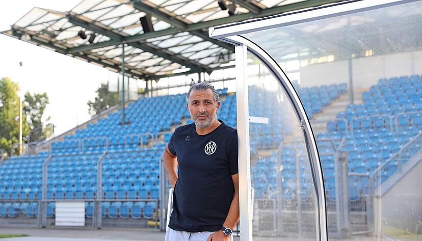 Onur Celik investiert viel Zeit, Arbeit und noch mehr Herzblut in den VfR Heilbronn. Das Frankenstadion soll bis 2031 Spielstätte für Regionalliga-Fußball werden.