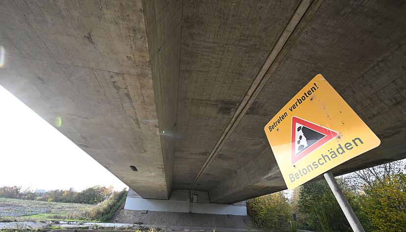 Täglich wird die Brücke von rund 75.000 Fahrzeuge genutzt. (Archivbild) Täglich wird die Brücke von rund 75.000 Fahrzeuge genutzt. (Archivbild)