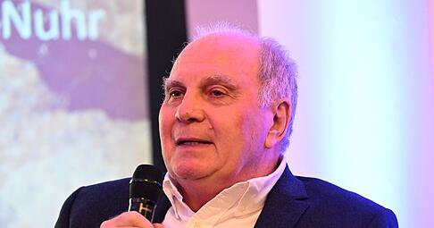 Uli Hoeneß hält die jüngsten Entwicklungen auf dem Transfermarkt für «gaga».