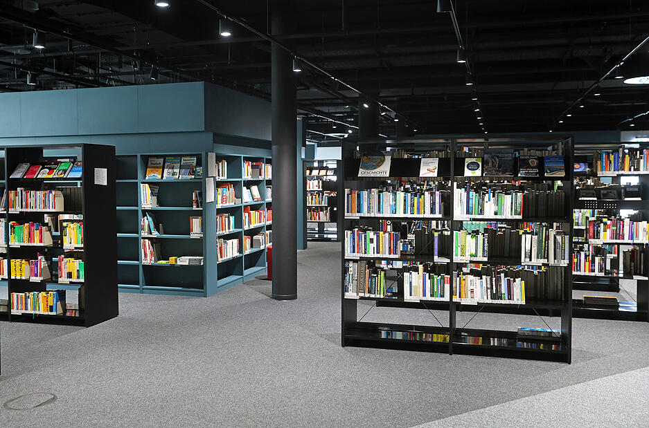 Rundgang durch die umgebaute Stadtbibliothek Heilbronn im K3