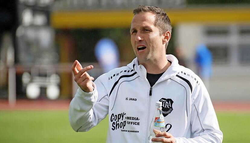 Trainer Martin Weiß setzt in der Rückrunde verstärkt auf Teamgeist. Untermünkheim hat viele Abgänge zu verzeichnen.Foto: Marc Schmerbeck Trainer Martin Weiß setzt in der Rückrunde verstärkt auf Teamgeist. Untermünkheim hat viele Abgänge zu verzeichnen.Foto: Marc Schmerbeck