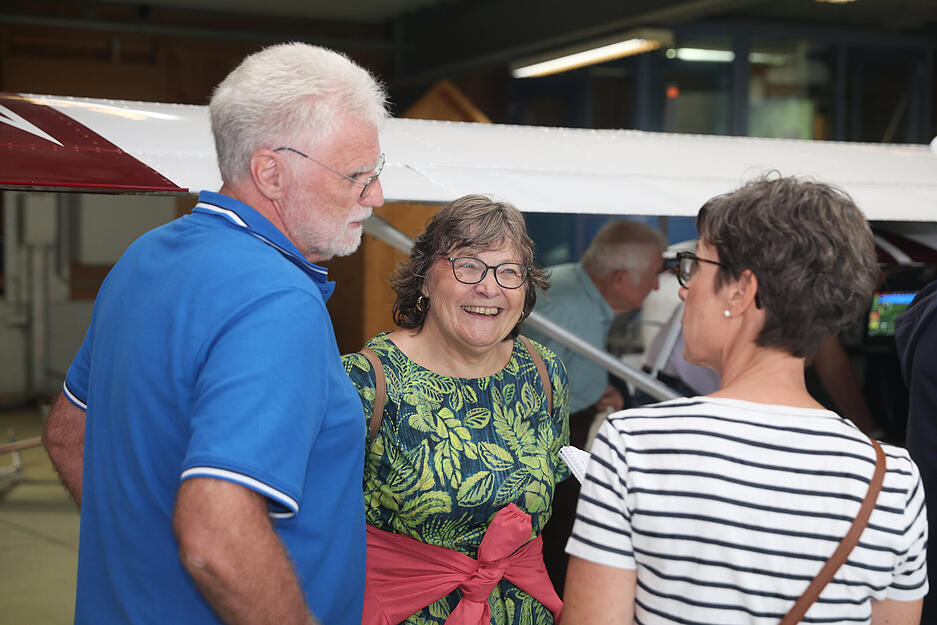 Leser der Heilbronner Stimme/Kraichgau Stimme/Hohenloher Zeitung konnten sich bei der Fliegergruppe Heilbronn informieren. Leser der Heilbronner Stimme/Kraichgau Stimme/Hohenloher Zeitung konnten sich bei der Fliegergruppe Heilbronn informieren.