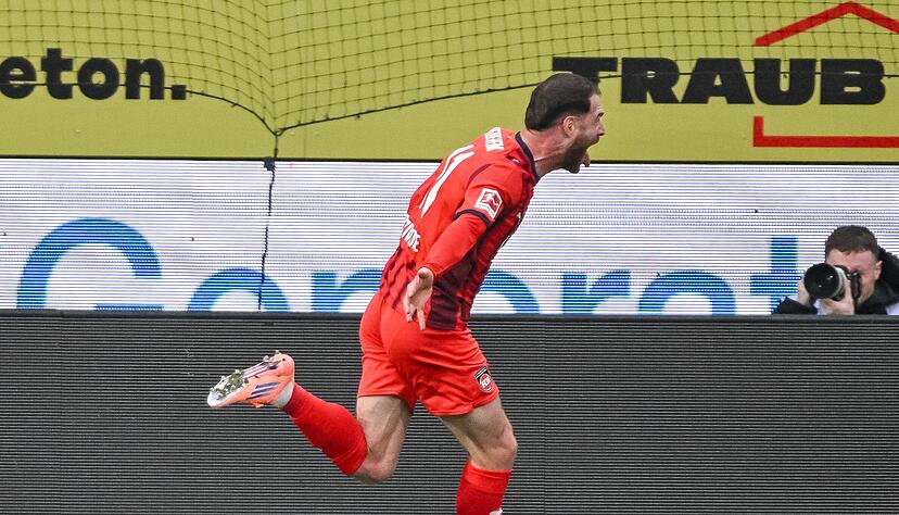 Heidenheims Angreifer Budu Siwsiwadse will auch in Leverkusen jubeln. Heidenheims Angreifer Budu Siwsiwadse will auch in Leverkusen jubeln.