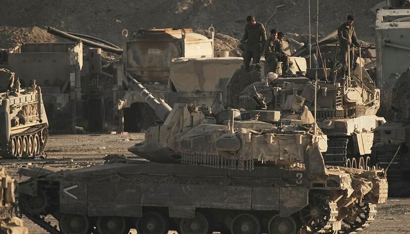 Israelische Panzer an der Grenze zum Gazastreifen.