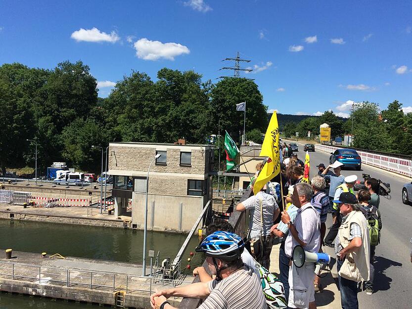 Protest gegen Castortransport auf dem Neckar | 26.6.