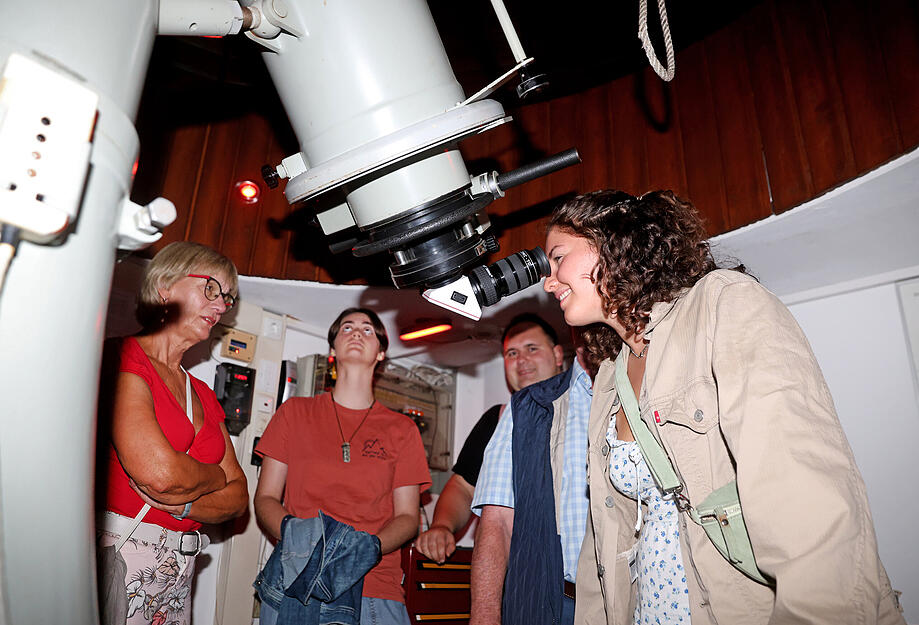 Perseiden-Höhepunkt: Sternschnuppen beobachten in der Robert-Mayer-Sternwarte Heilbronn Perseiden-Höhepunkt: Sternschnuppen beobachten in der Robert-Mayer-Sternwarte Heilbronn