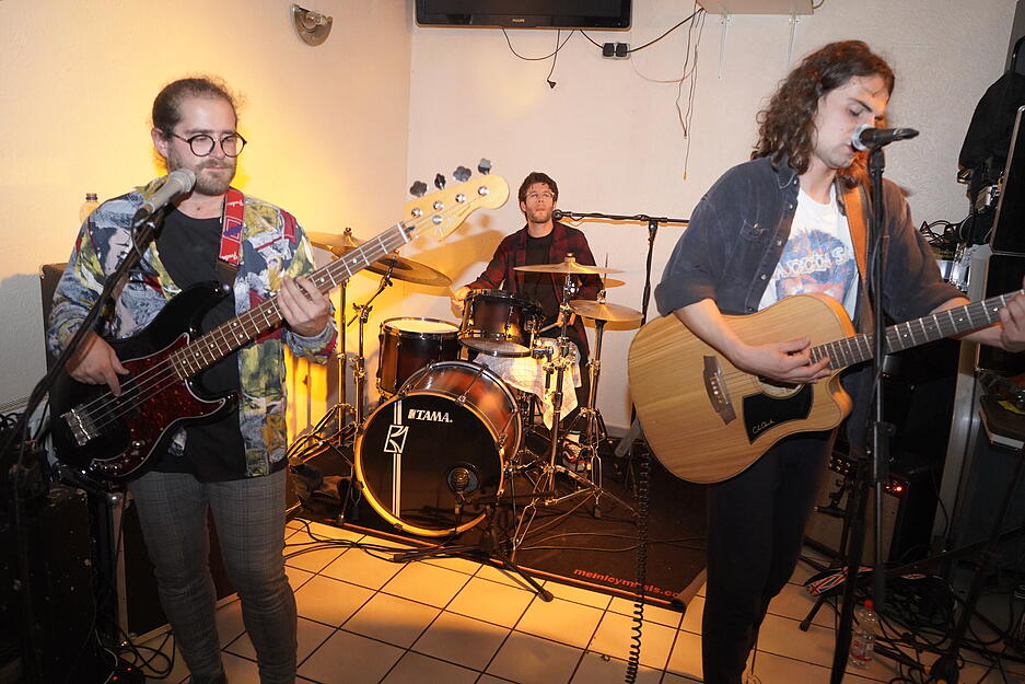 Gute Stimmung bei der Lokalnacht in Neuenstein