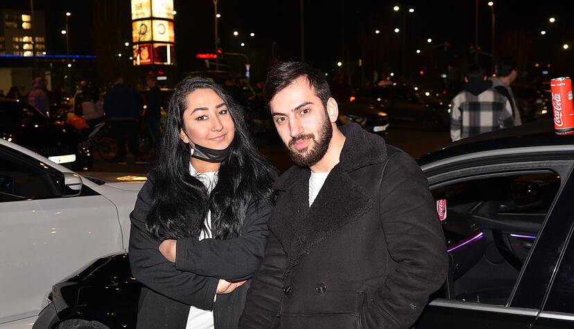 Yasemin Türkmen und Ömer Kalacos freuen sich, wieder nachts unterwegs sein zu dürfen. Foto: Stefanie Pfäffle