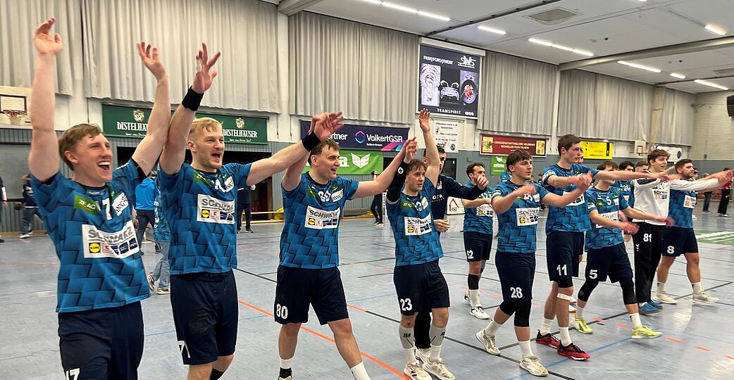 Jubel beim TSB Horkheim &uuml;ber das 36:27 gegen die Rhein-Neckar L&ouml;wen II