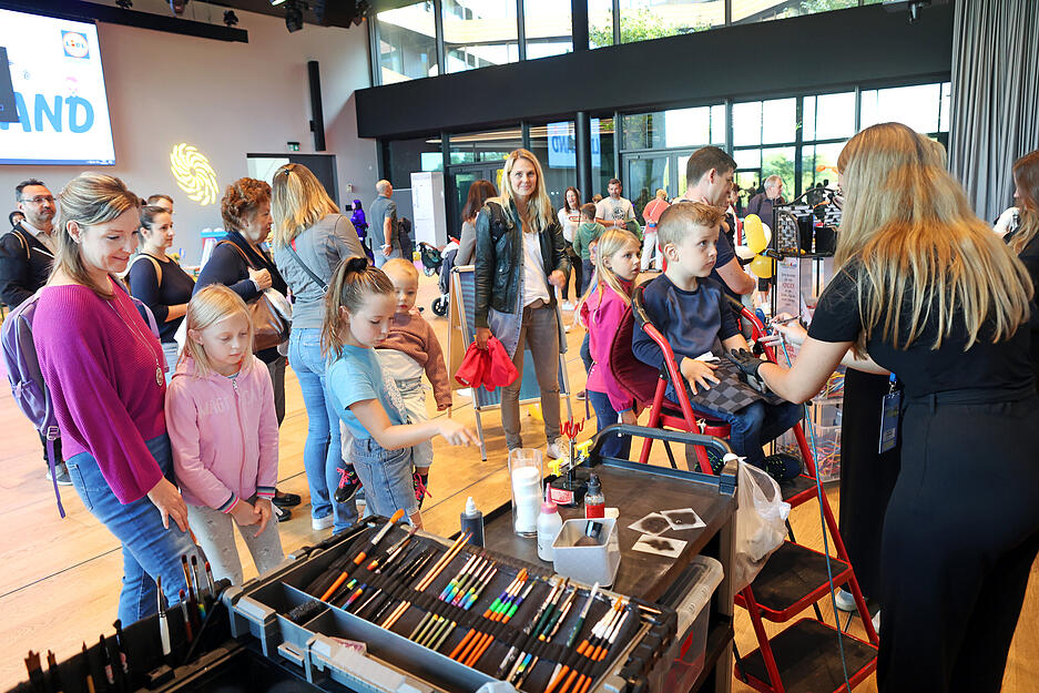 Tag der offenen T&uuml;r in Bad Wimpfen: Lidl pr&auml;sentiert sich der Bev&ouml;lkerung