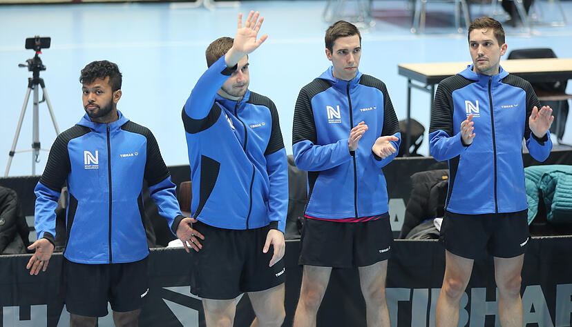 Ein Neckarsulmer Winken zum Abschied (von links): Ronit Bhanja, Aleksa Gacev, Florian Bluhm, Julian Mohr müssen getrennte Wege gehen. Ein Neckarsulmer Winken zum Abschied (von links): Ronit Bhanja, Aleksa Gacev, Florian Bluhm, Julian Mohr müssen getrennte Wege gehen.