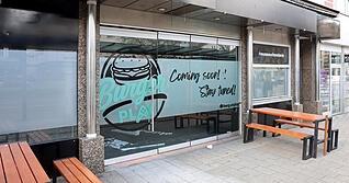 In den ehemaligen R&auml;umlichkeiten von Bambi-Schnitzel an der Heilbronner Allee &ouml;ffnet das Lokal Burger-Play.