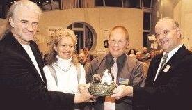 Bei der Preisverleihung: Die Vorjahresgewinner Hartmut und Silvia Krammer sowie Ralf Gramlich und Matthias Hoyer (von links).Foto: Claudia Fy Bei der Preisverleihung: Die Vorjahresgewinner Hartmut und Silvia Krammer sowie Ralf Gramlich und Matthias Hoyer (von links).Foto: Claudia Fy