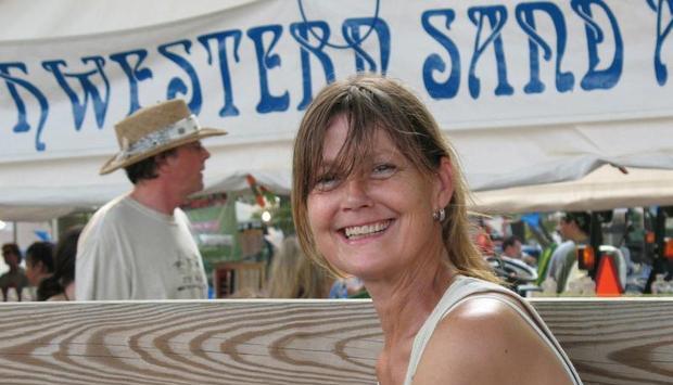 Vor dem Angriff: Eine unbeschwerte Charla Nash l&auml;chelt im August 2007 in die Kamera.