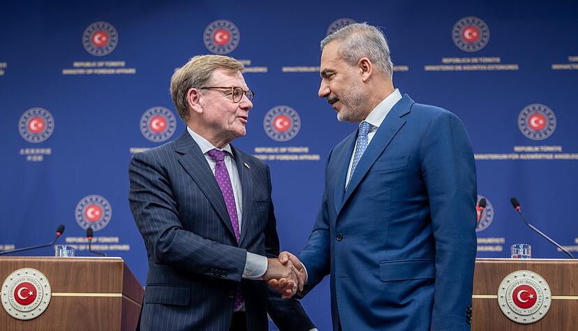 Wadephul sagte, er stelle immer wieder fest, dass es sehr viel &uuml;bereinstimmende Interessen mit der T&uuml;rkei gebe.