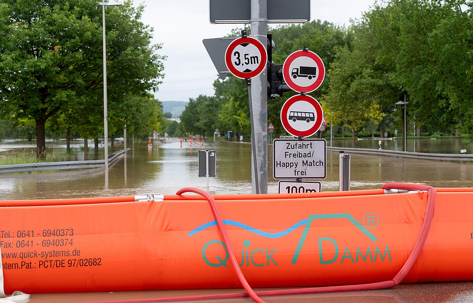 Dieses Foto zeigt die Überflutungen von Juni 2024 in Neckarsulm-Obereisesheim.