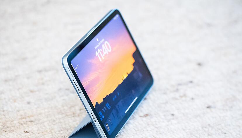 8,3 Zoll Bildschirmdiagonale, A17-Pro-Chip und mehr Speicher: Das neu iPad mini in der 7. Generation. 8,3 Zoll Bildschirmdiagonale, A17-Pro-Chip und mehr Speicher: Das neu iPad mini in der 7. Generation.