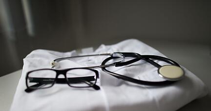 Wer als Arzt arbeitet, ist &uuml;ber die jeweils zust&auml;ndige Kammer auch Pflichtmitglied im zugeh&ouml;rigen Versorgungswerk.