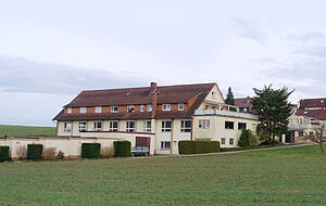 Das sogenannte Glaubenshaus Libanon der Deutschen Spätregen-Mission in Beilstein ist eine kleine Siedlung mit Gewerbe- und Wohngebäuden. Hier leben noch 80 bis 100 Hausgenossen.
Fotos: Christian Gleichauf