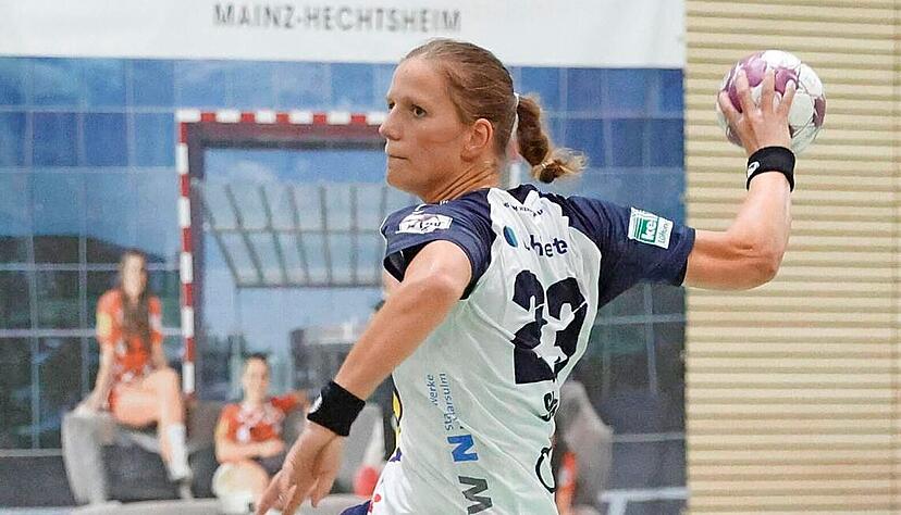Ihr wiedergefundener Torriecher ließ Munia Smits in Thüringen nicht im Stich. Doch trotz sieben Toren reichte es nicht zum zweiten Liga-Erfolg. Ihr wiedergefundener Torriecher ließ Munia Smits in Thüringen nicht im Stich. Doch trotz sieben Toren reichte es nicht zum zweiten Liga-Erfolg.