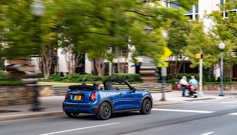 Auf die Pl&auml;tze, fertig - los? Ja, wenn Sie Mini zuvor mindestens 32.150 Euro auf den Tresen legen, kann's was werden.