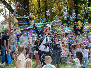 Ein buntes Programm, das auch Kinderaugen strahlen lässt: Beim 44. Ganzhornfest in Neckarsulm kommen alle Besucher auf ihre Kosten. Ein buntes Programm, das auch Kinderaugen strahlen lässt: Beim 44. Ganzhornfest in Neckarsulm kommen alle Besucher auf ihre Kosten.