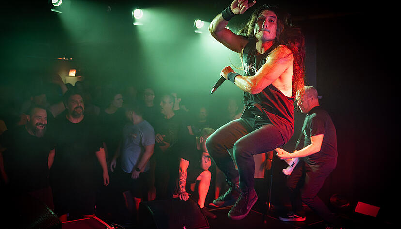 Ignite gründeten sich im Jahr 1993, Sänger Eli Santana ist seit 2021 dabei. Ignite gründeten sich im Jahr 1993, Sänger Eli Santana ist seit 2021 dabei.