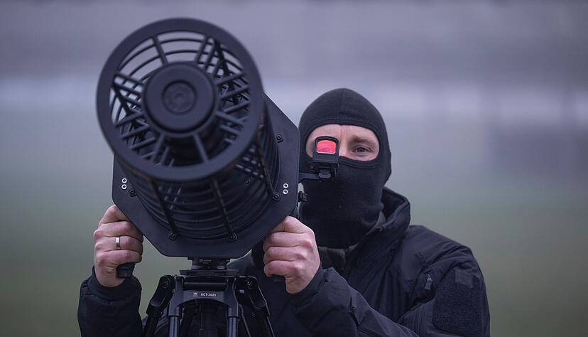 Bei der Drohnenabwehr stehen vor allem Flugh&auml;fen, Bundeswehr-Standorte und Energieversorger im Fokus.