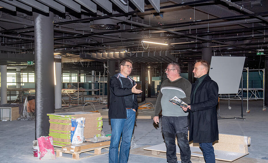 Umbau der Heilbronner Stadtbücherei: Rundgang durch die neuen Räume ...