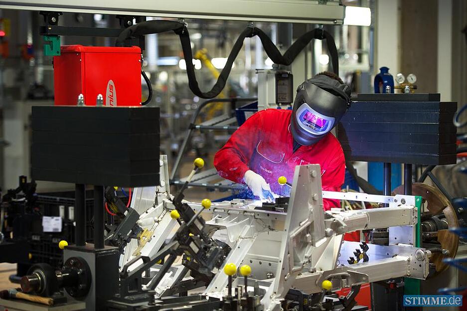 Audi AG in Heilbronn am 10.06.2014: Karosseriefertigung f&uuml;r Lamborghini.