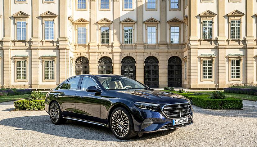 Gern auch als Business-Limousine genommen: Die E-Klasse geht in neuer Generation an den Start. Gern auch als Business-Limousine genommen: Die E-Klasse geht in neuer Generation an den Start.