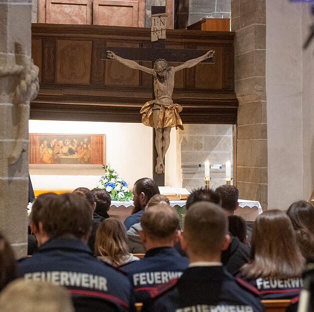 Gedenkfeier für getöteten Jungen in der St. Laurentiuskirche in Niedernhall.