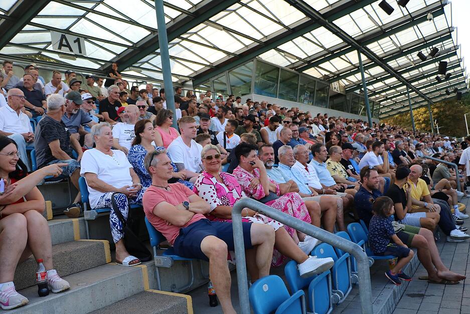 Viele Zuschauer besuchten das Derby zwischen dem VfR Heilbronn und Türkspor Neckarsulm.