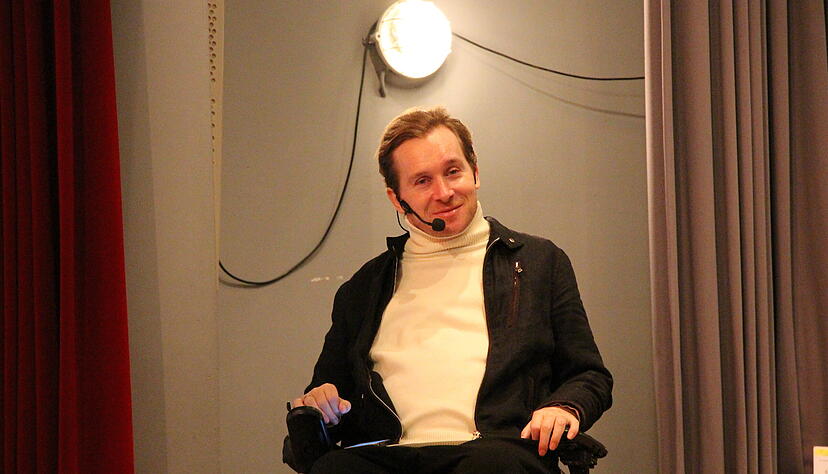 Samuel Koch begeistert das Publikum mit einem inspirierenden Vortrag.