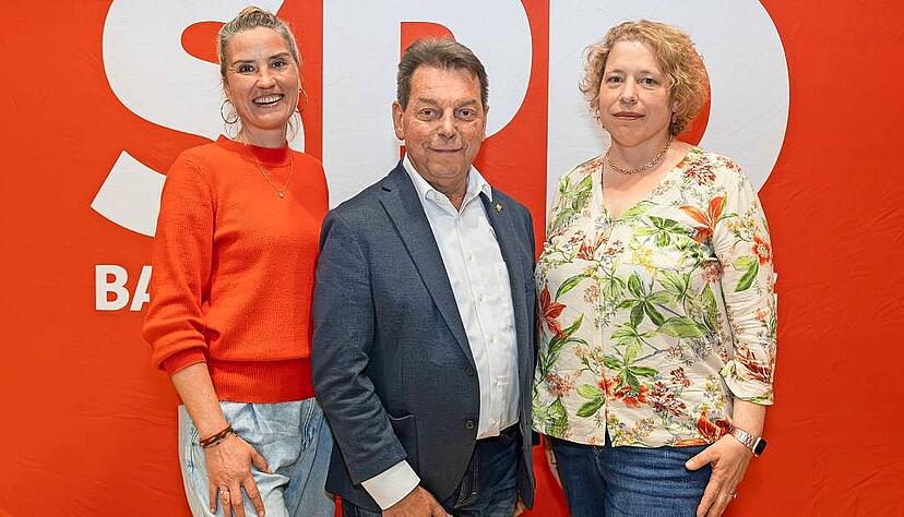 Die Freude bei der SPD im Willy Brandt Haus in Heilbronn war verhalten: Bettina Fischer, Klaus Ranger und Tanja Sagasser-Beil (von links).