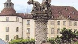 Das Langenburger Schloss bildet die Kulisse für den traditionellen Weihnachtsmarkt, der am Freitagabend beginnt.Foto: privat